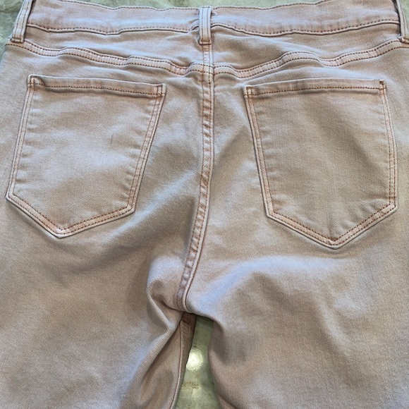 Old Navy | Powder Pink Distressed Boyfriend‎ Jeans | Women’s 6 - Picture 12 of 13